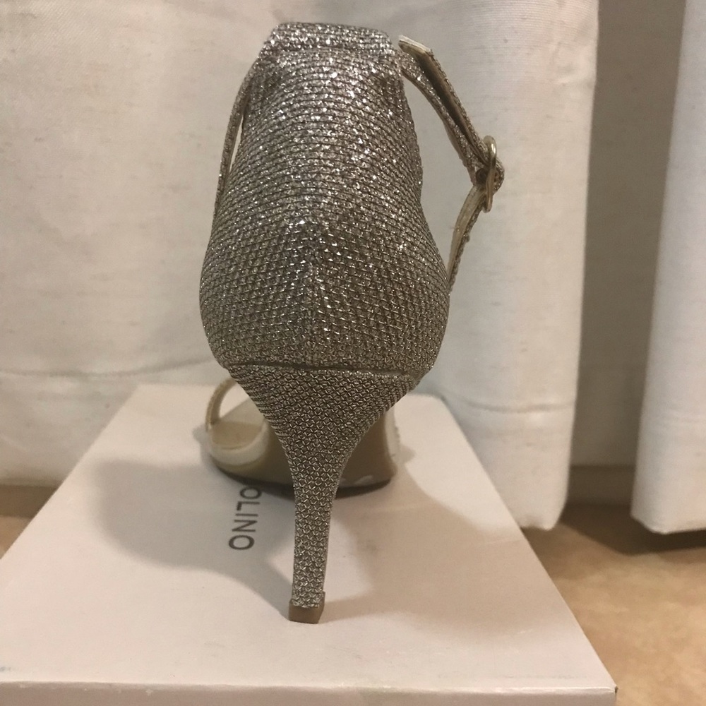 Gold/silver Bandolino heels